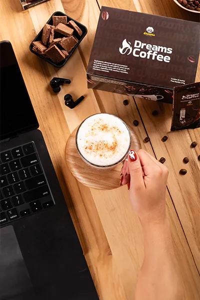 3 - Prepare-se para ter um dia completo de energia enquanto seu corpo potencializa a queima de gordura com os efeitos do Dreams Coffee!